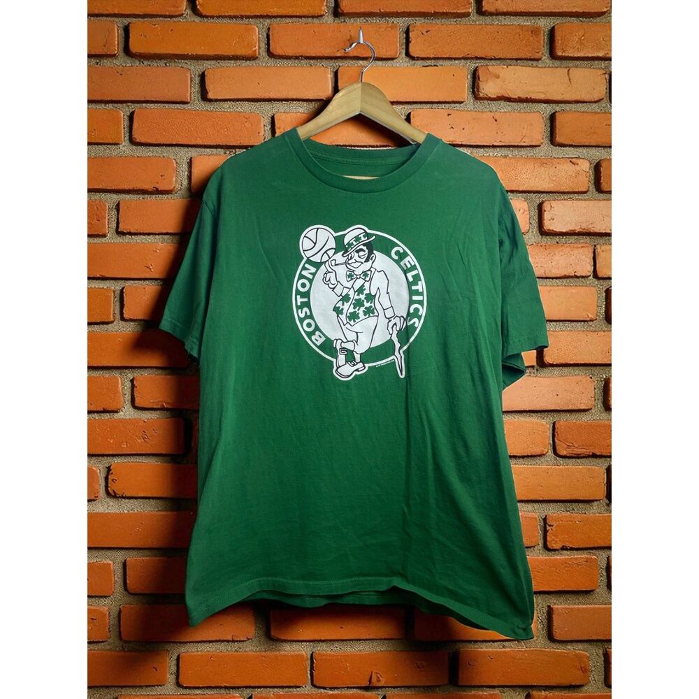 Boston Celtics Majestic NBA Graphic Tee – Green – Size L